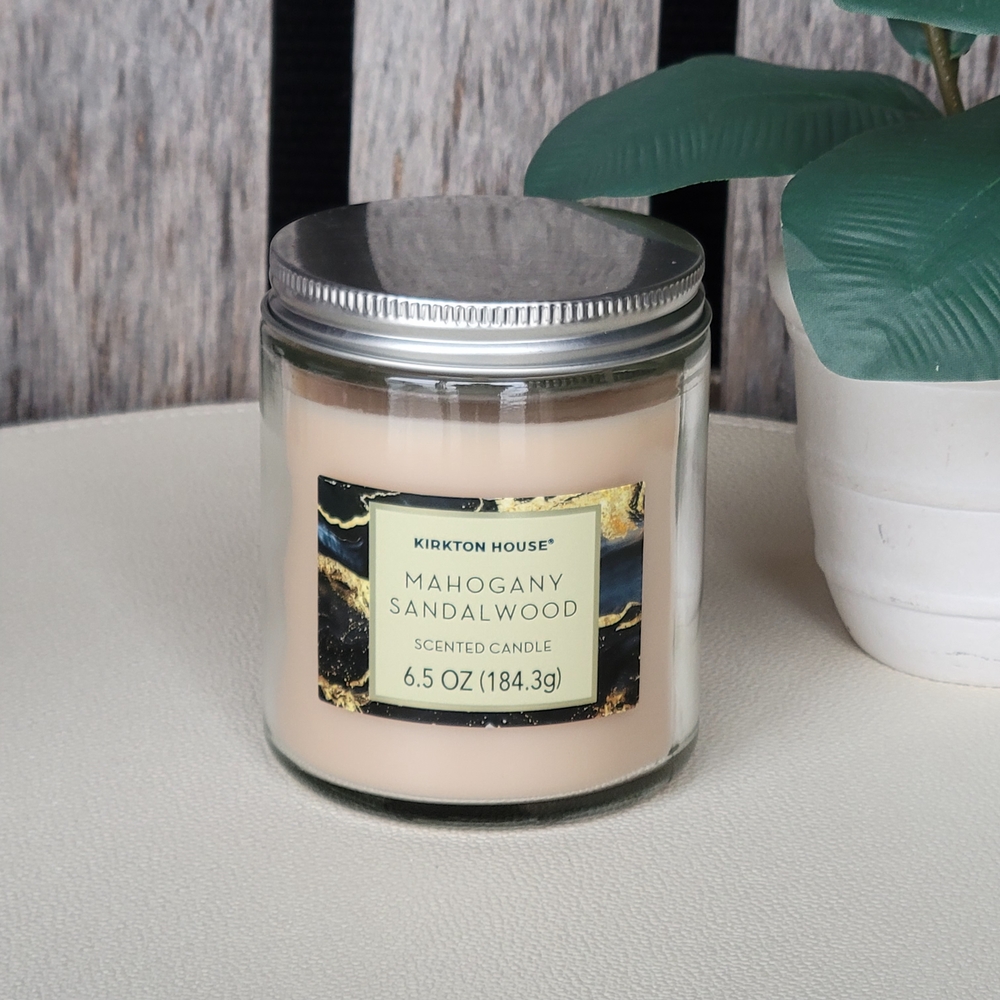 Mahogany Sandalwood Scented Candle - Cream - Picture 3 of 3